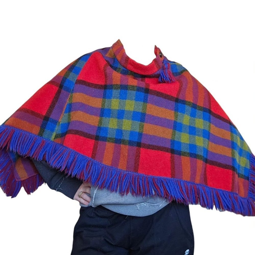 70s Pioneerwear Wool Plaid Cape Poncho‎ Shawl Plaid Red Blue Fringe